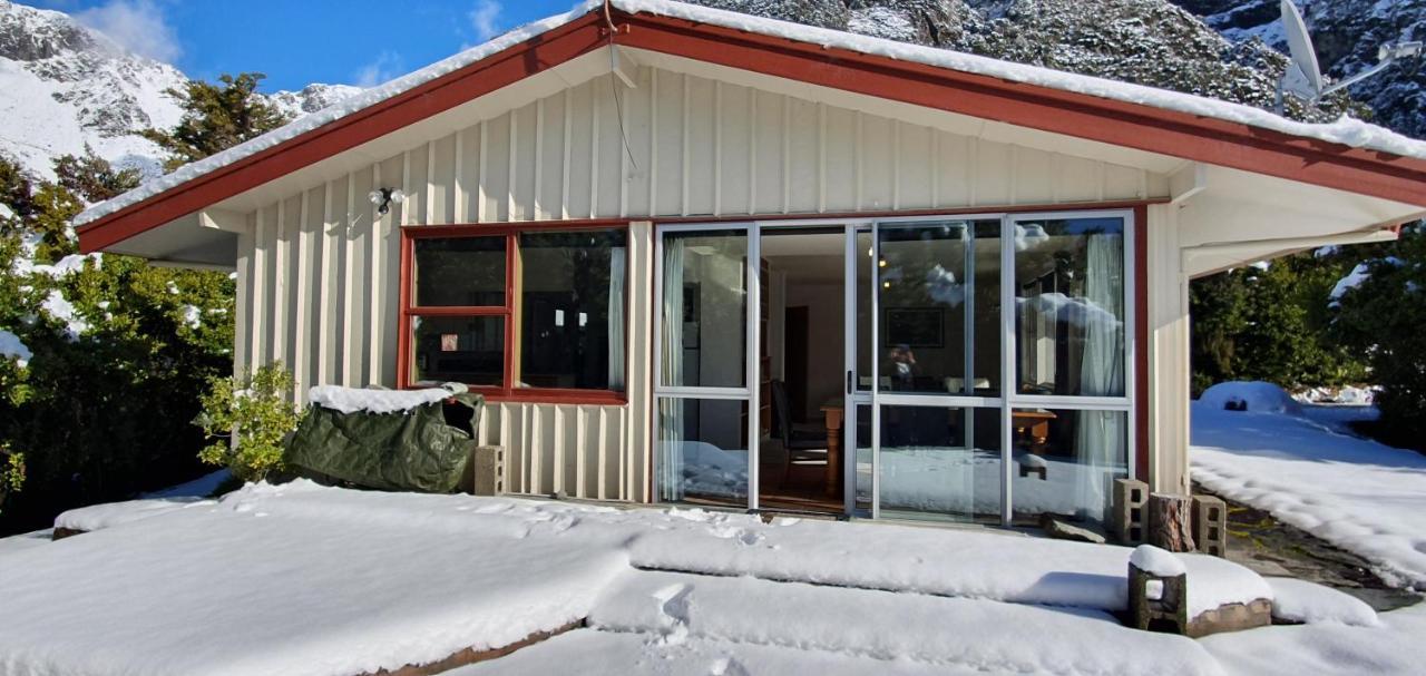 Aoraki Alpine Chalet Βίλα Aoraki / Mount Cook Εξωτερικό φωτογραφία